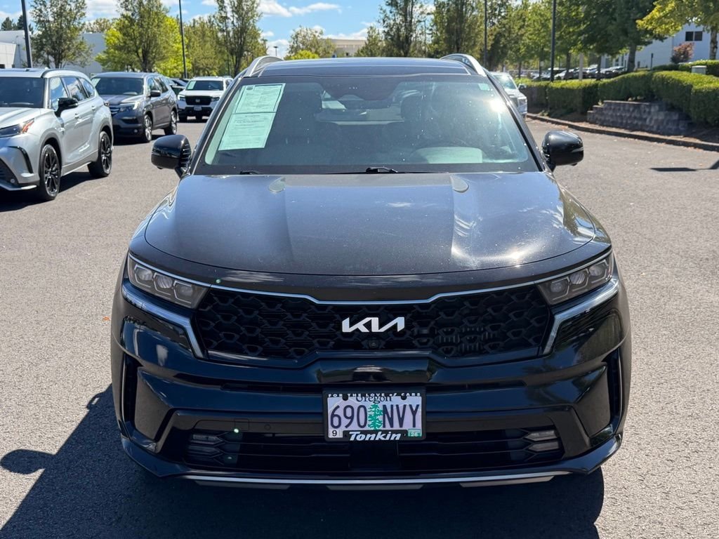 Used 2023 Aurora Black Kia SX Prestige image 3
