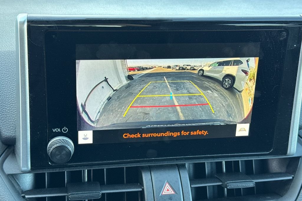 Used 2025  Toyota XLE image 24