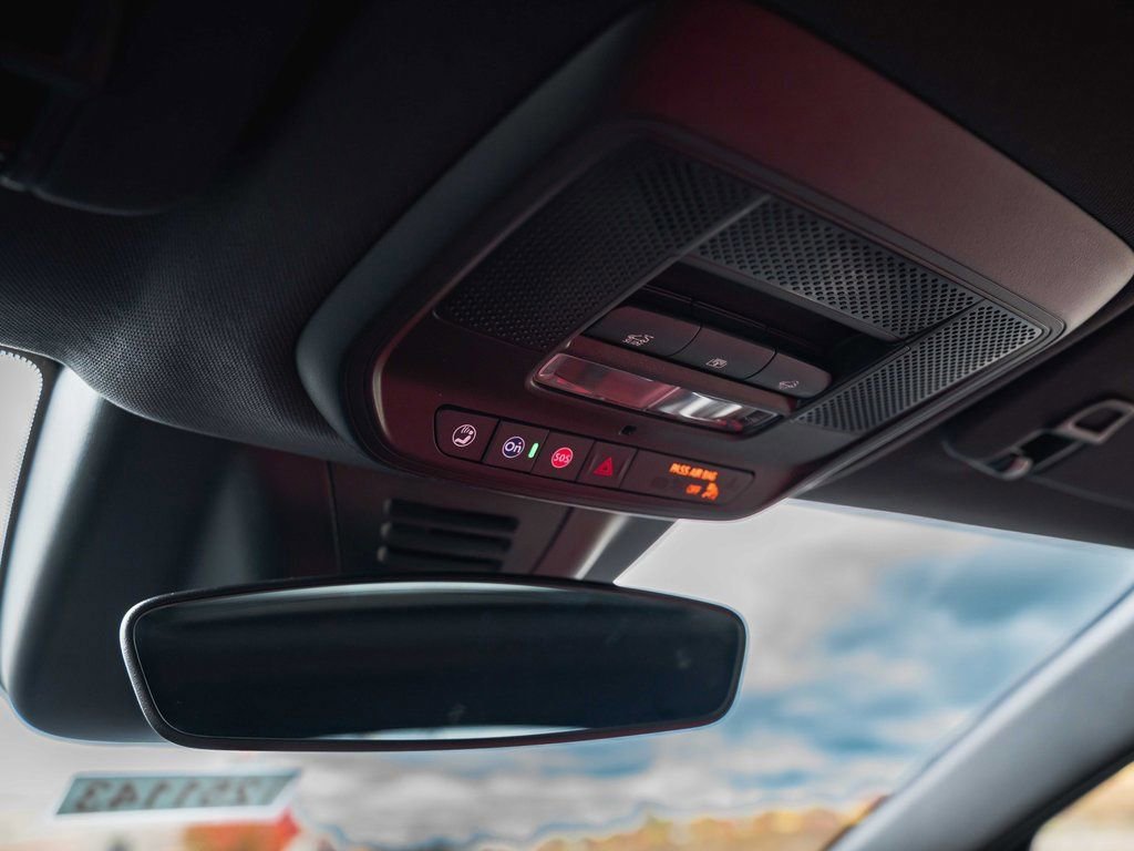 2025 Chevrolet Equinox EV RS - Photo 33