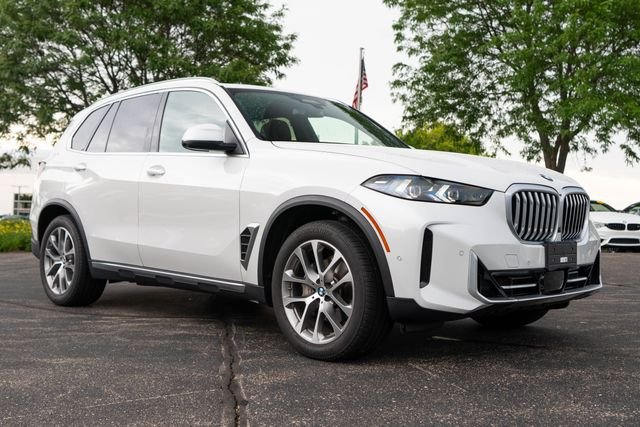 Certified Used 2024 Mineral White Metallic BMW xDrive40i image 8