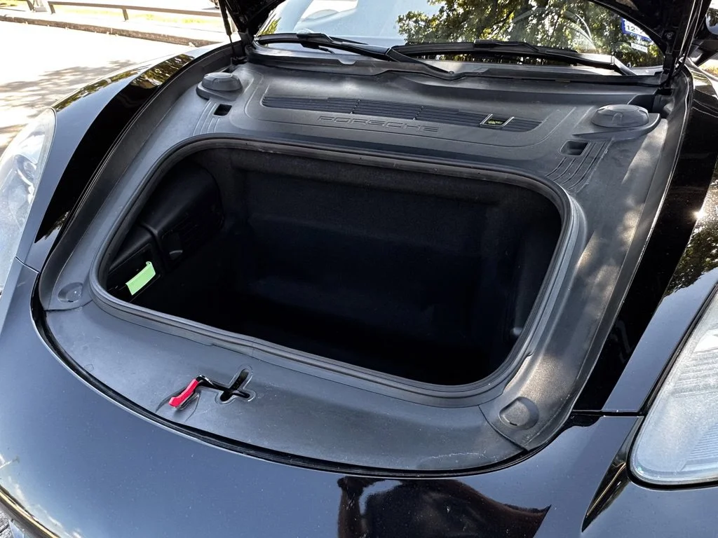 Used 2017  Porsche Base image 24