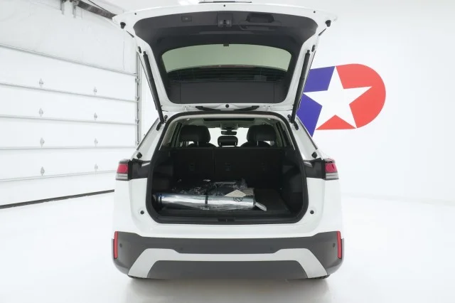 New 2026 Pure White Volkswagen 2.0T SE image 7