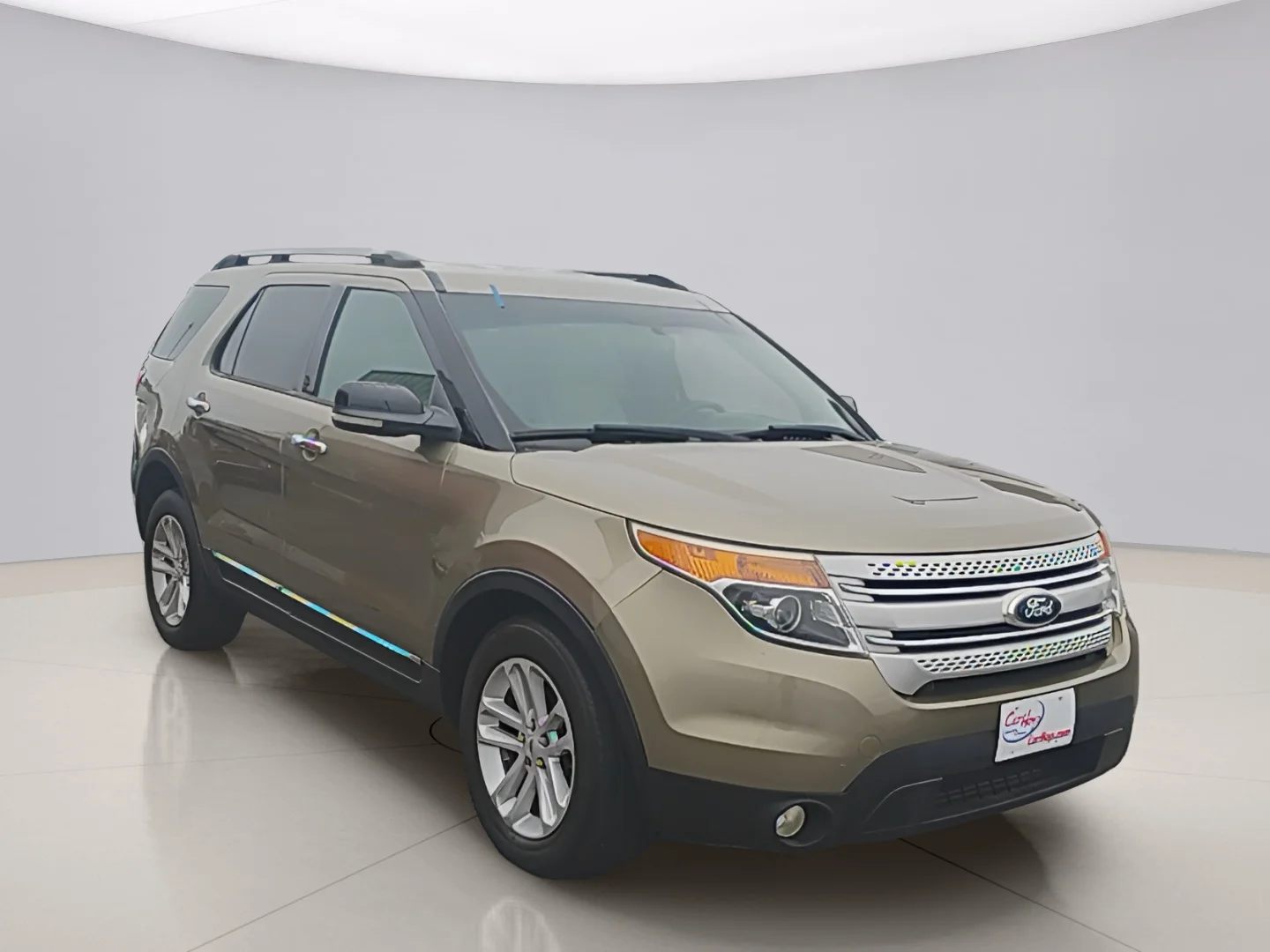 Used 2013 Gold Ford XLT image 7