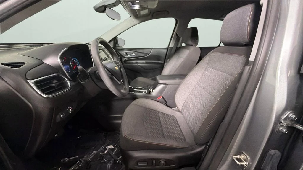 Used 2023 Sterling Gray Metallic Chevrolet LT image 17