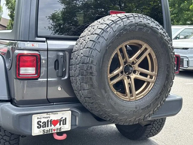 Used 2018 Gray Jeep Unlimited Sport S image 10