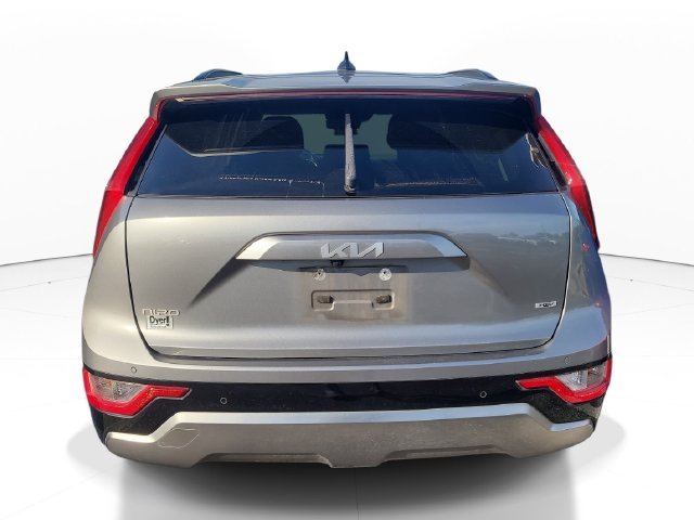 Used 2023 Gray Kia SX image 4