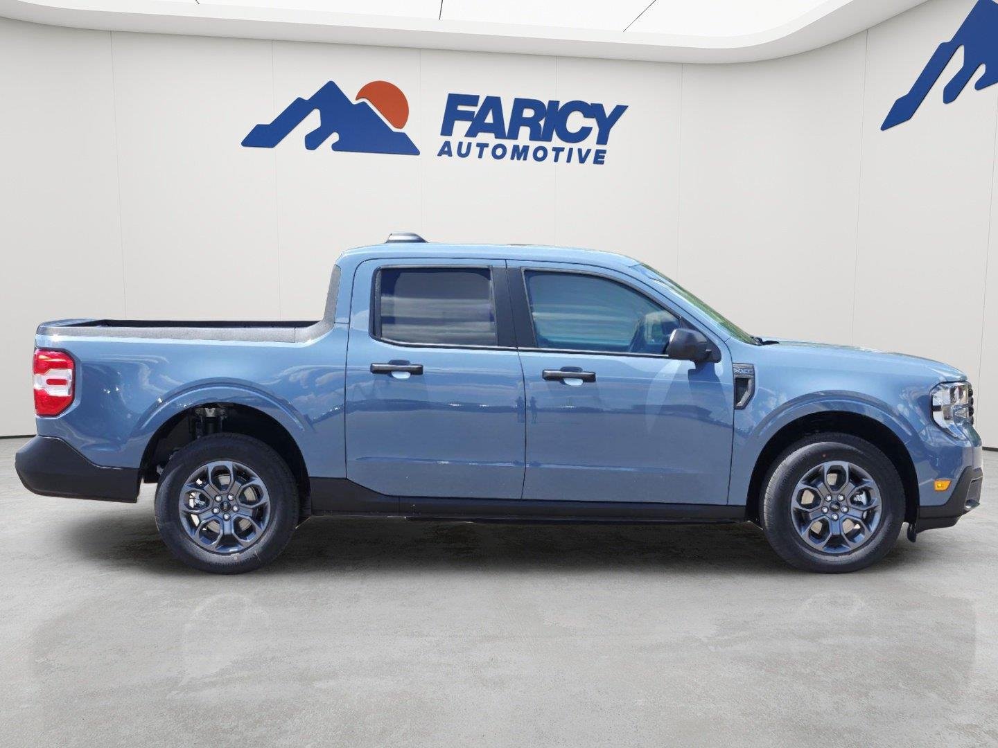 New 2026 Azure Gray Metallic Tri-Coat Ford XLT image 7