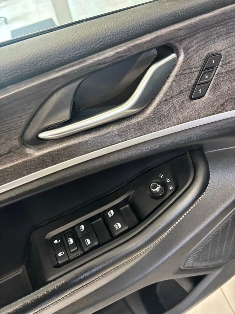 2023 Jeep Grand Cherokee Limited - Photo 10
