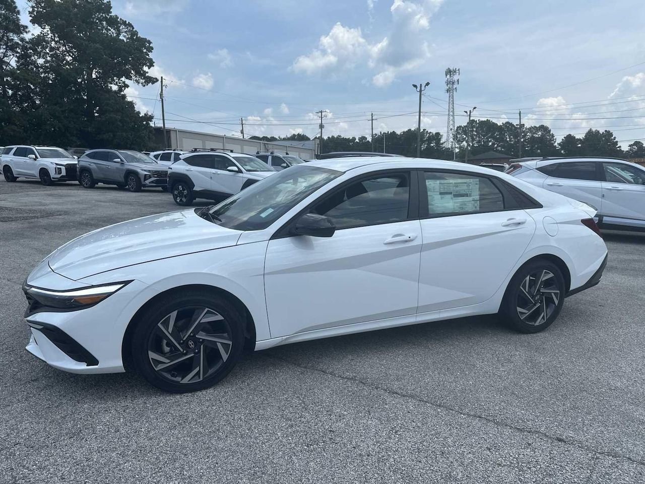 2025 Hyundai Elantra Blue - Photo 17