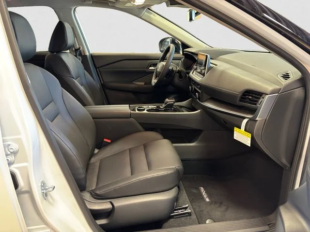 New 2026 Everest White Pearl Tricoat Nissan Dark Armor image 15