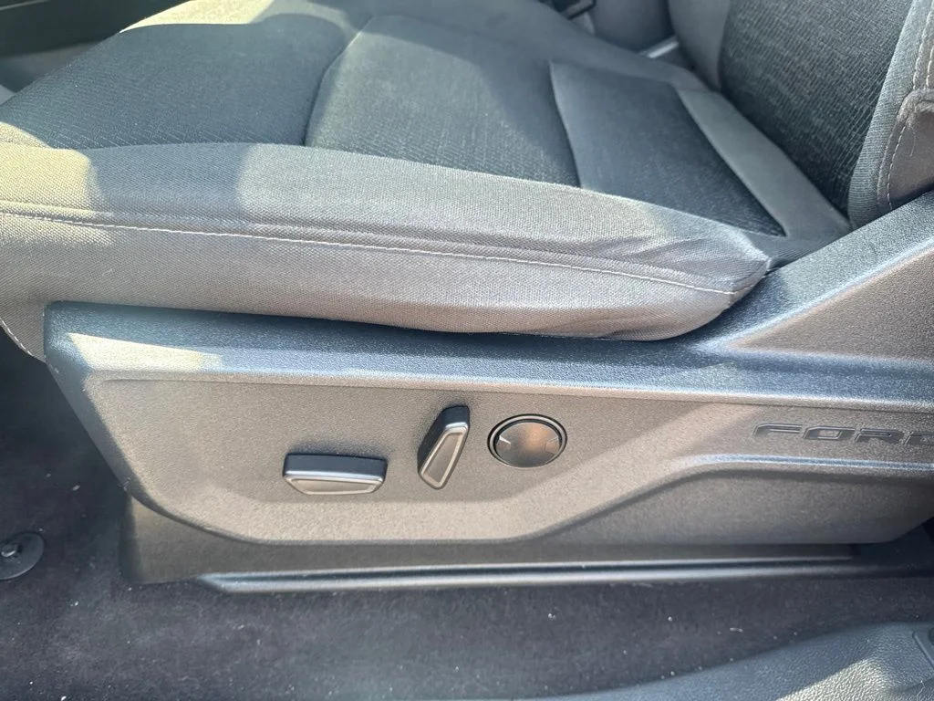 Used 2023 Gray Metallic Ford XLT image 13
