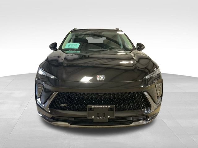 2025 Buick Envision Sport Touring photo 2