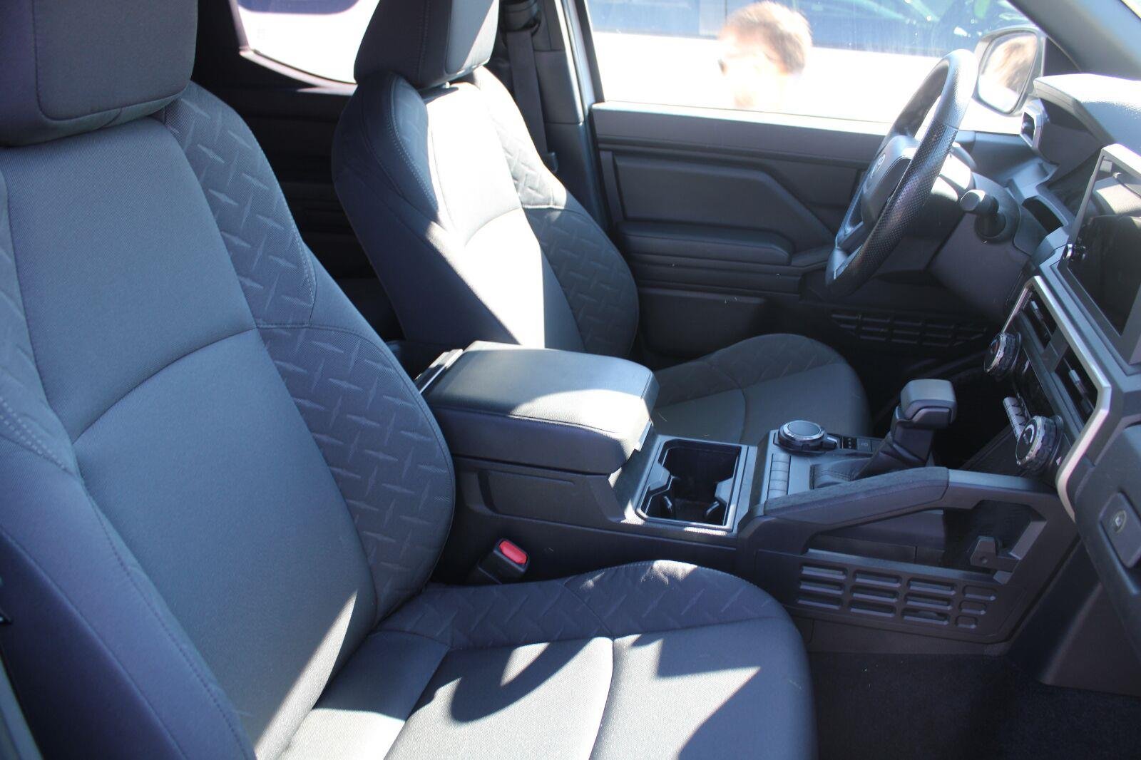 Used 2024 Ice Cap Toyota SR image 4