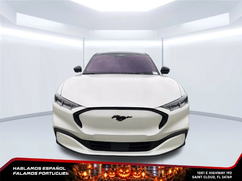 Used 2022  Ford Premium image 8