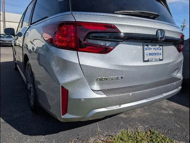 2026 Honda Odyssey Touring - Photo 21