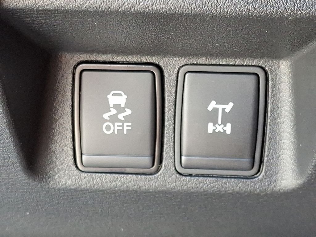 2026 Nissan Frontier — photo 17