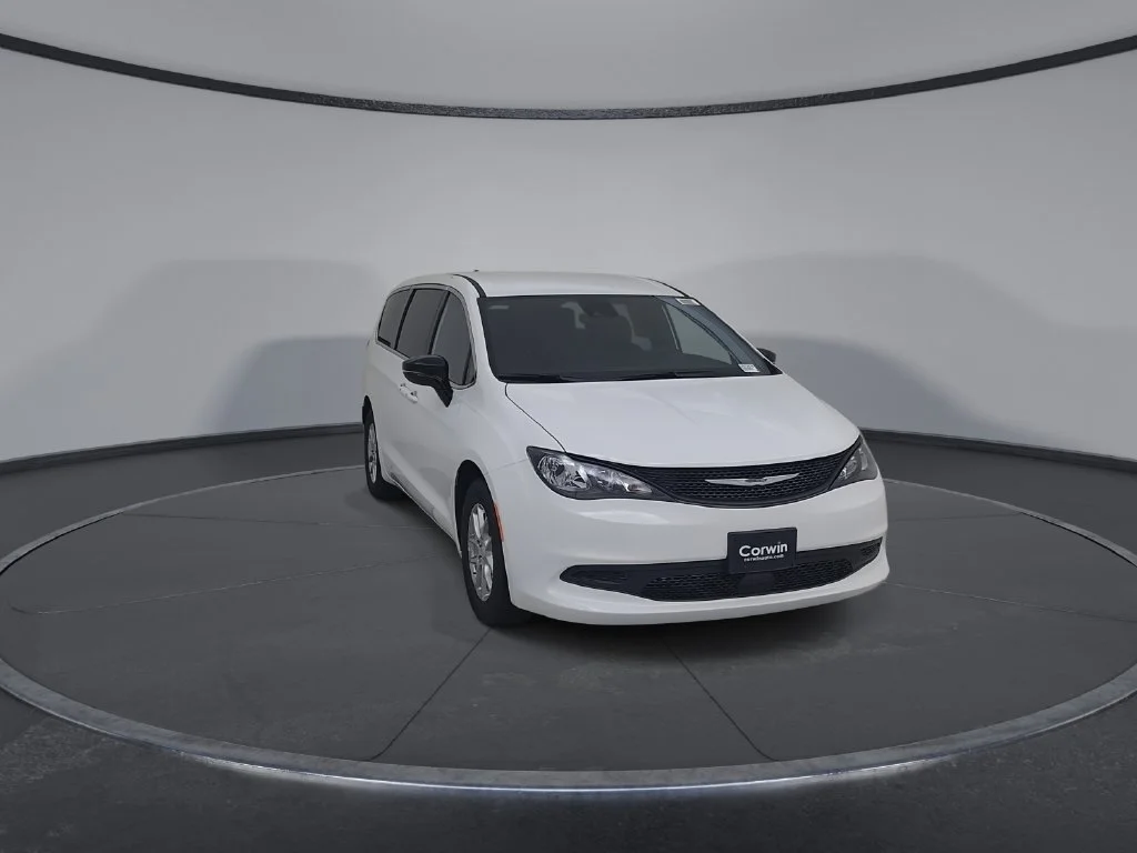New 2027 Bright White Clear-Coat Paint Chrysler LX image 3