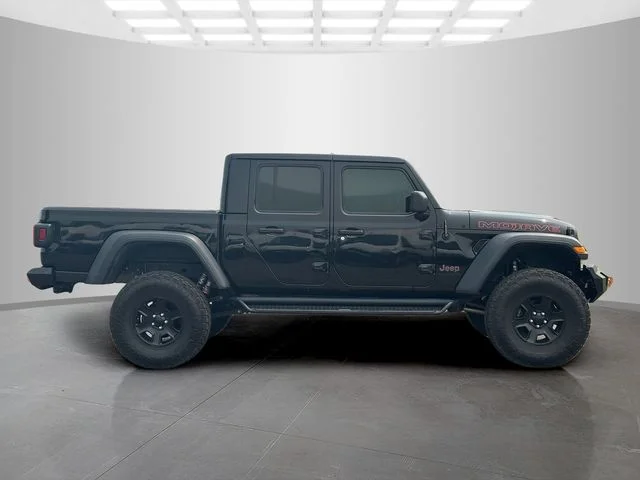 Used 2021 Black Jeep Mojave image 8