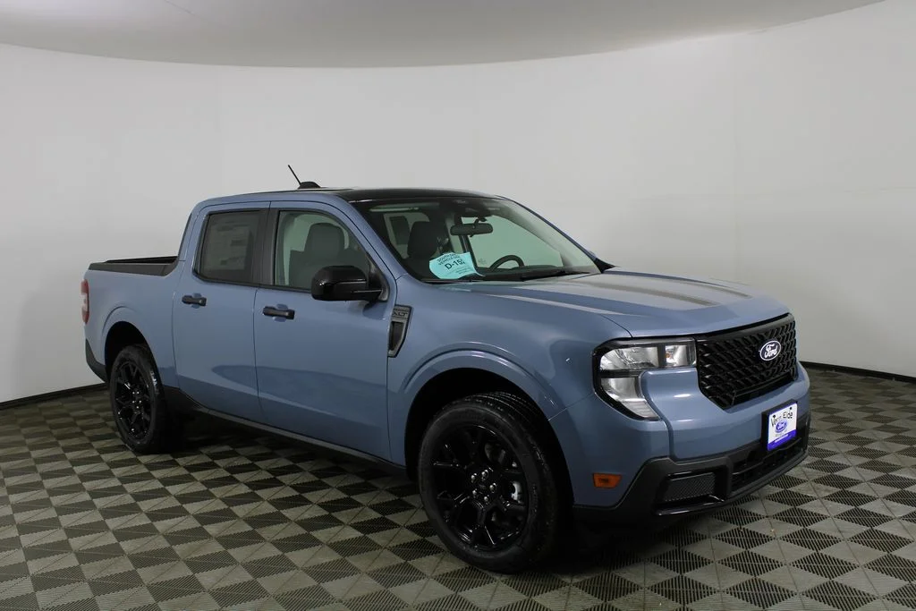 New 2026 Azure Gray Metallic Tri-Coat Ford XLT image 1