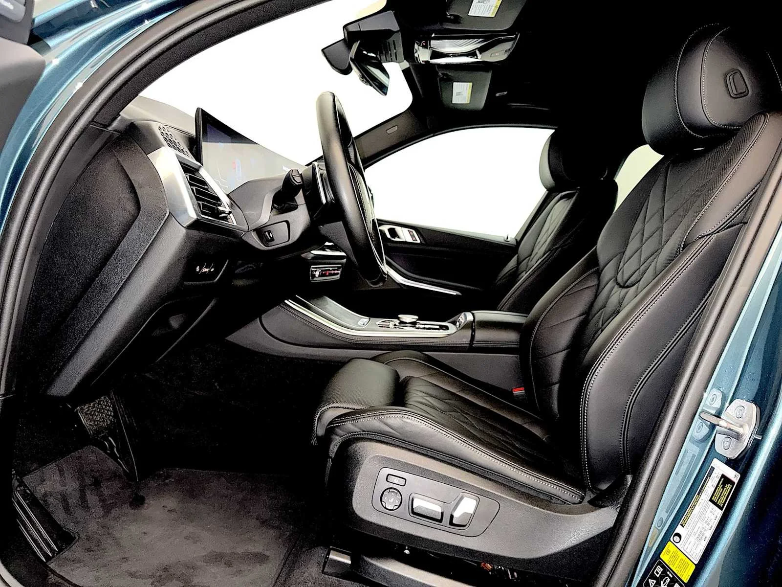Used 2024 Blue Ridge Mountain Metallic BMW xDrive40i image 9