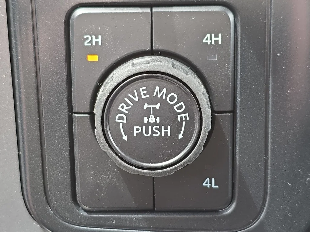 New 2026 Avalanche Ford XLT image 24