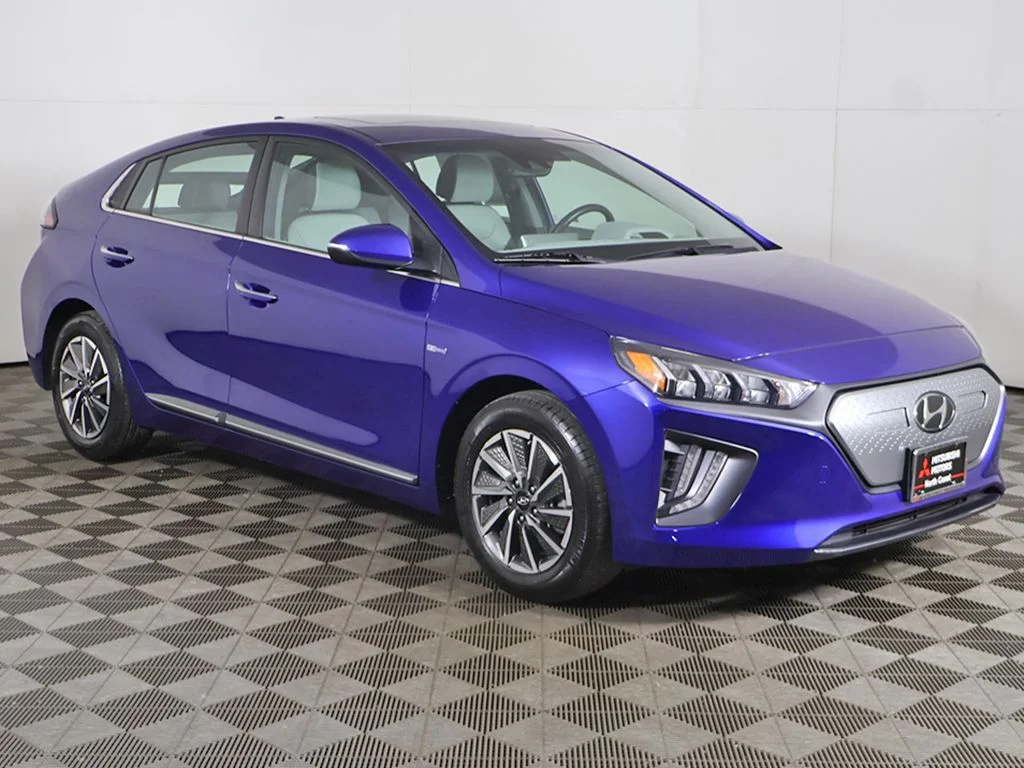 Used 2020 Hyundai IONIQ Limited with VIN KMHC85LJ5LU073798 for sale in Parma, OH