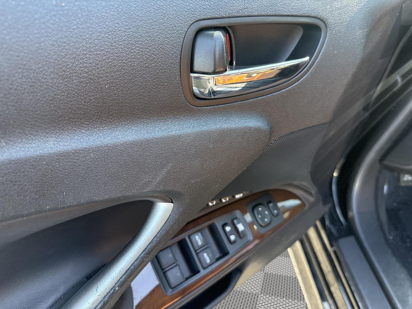 Used 2011 Obsidian Lexus Base image 20
