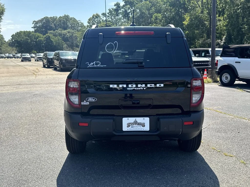 New 2026 Shadow Black Ford Outer Banks image 6