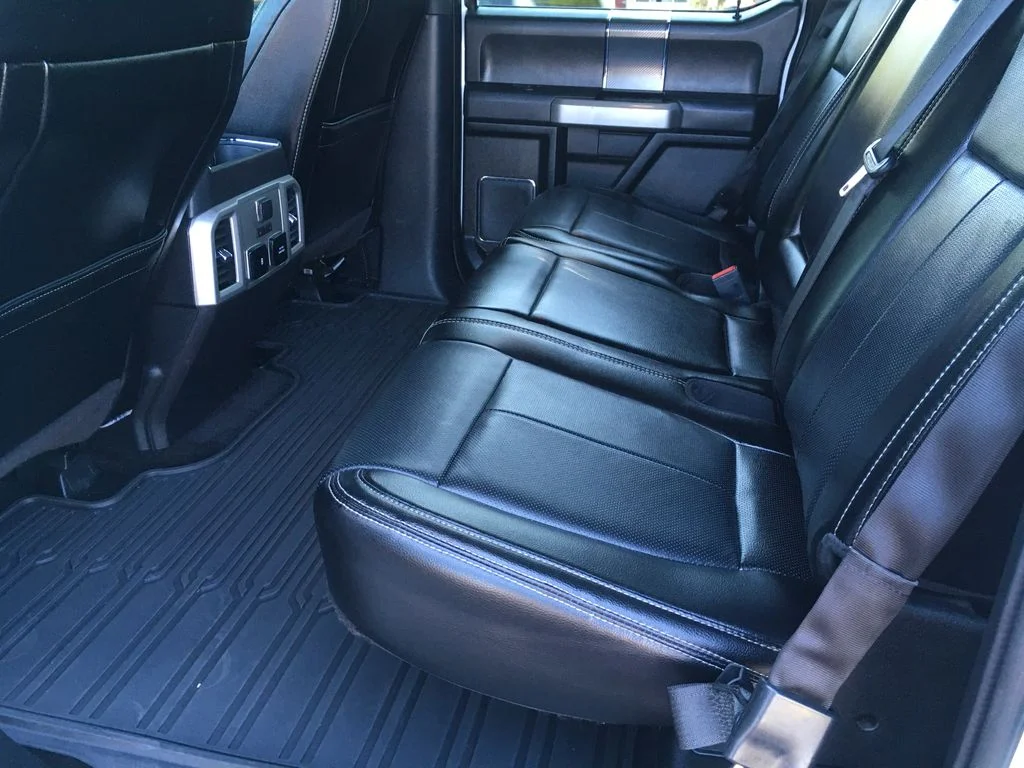 Used 2018 White Ford Lariat image 28