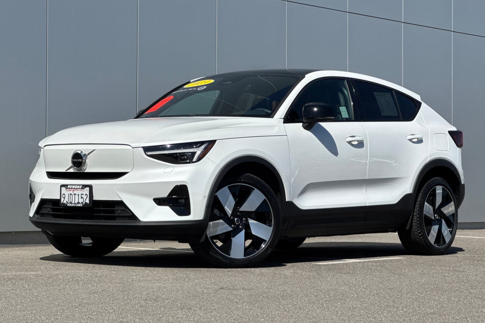 2023 Volvo C40