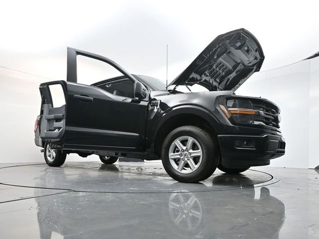 New 2026 Black Ford XLT image 34