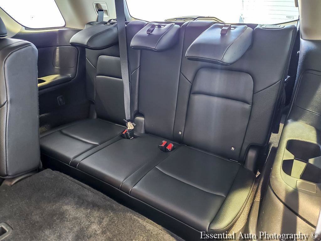 Used 2025 Gun Metallic Nissan SL image 9