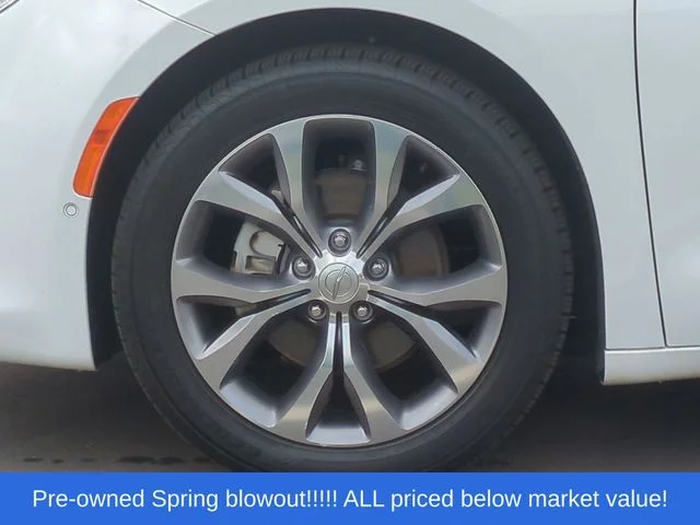Used 2020 White Chrysler Limited image 17