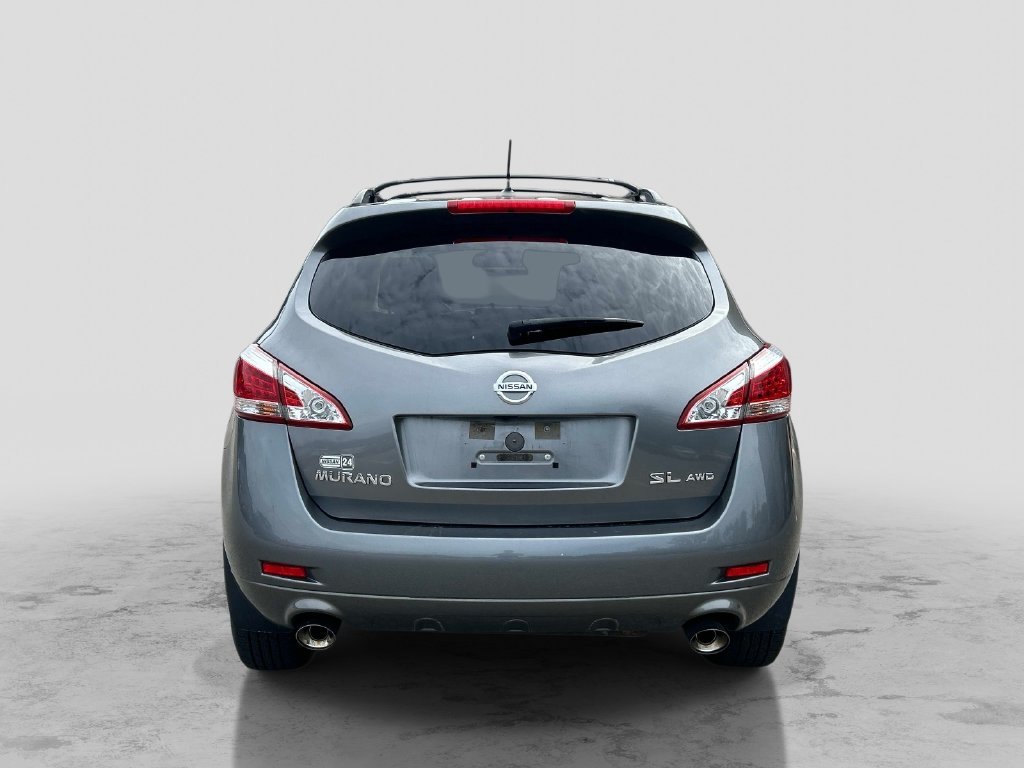 Used 2014 Gray Nissan SL image 4
