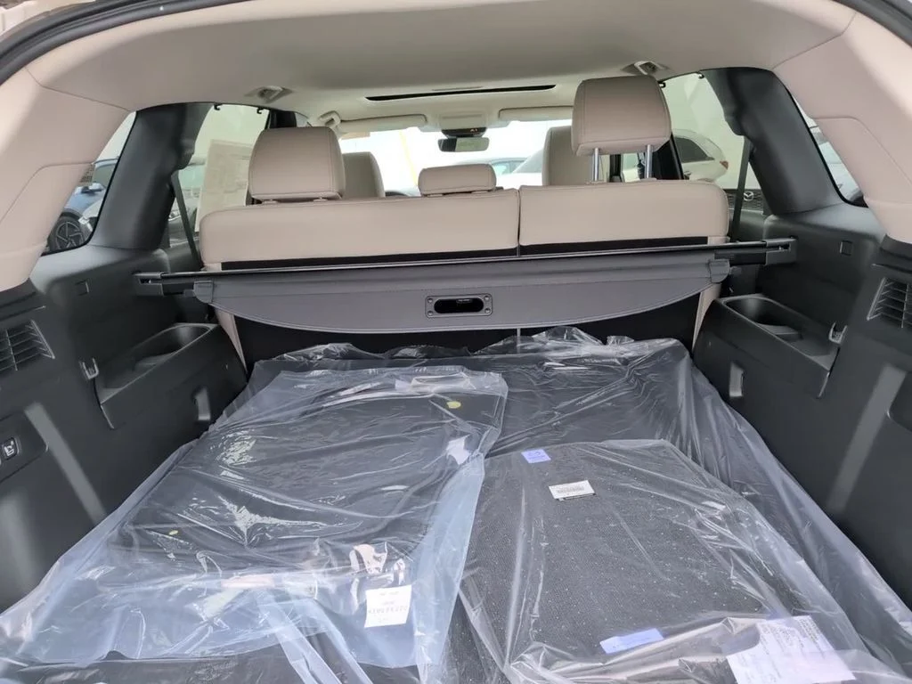New 2026 Beige Mazda 3.3 Turbo Premium image 10