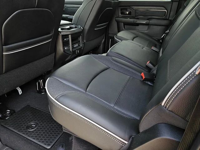 2025 RAM 3500 Limited - Photo 16
