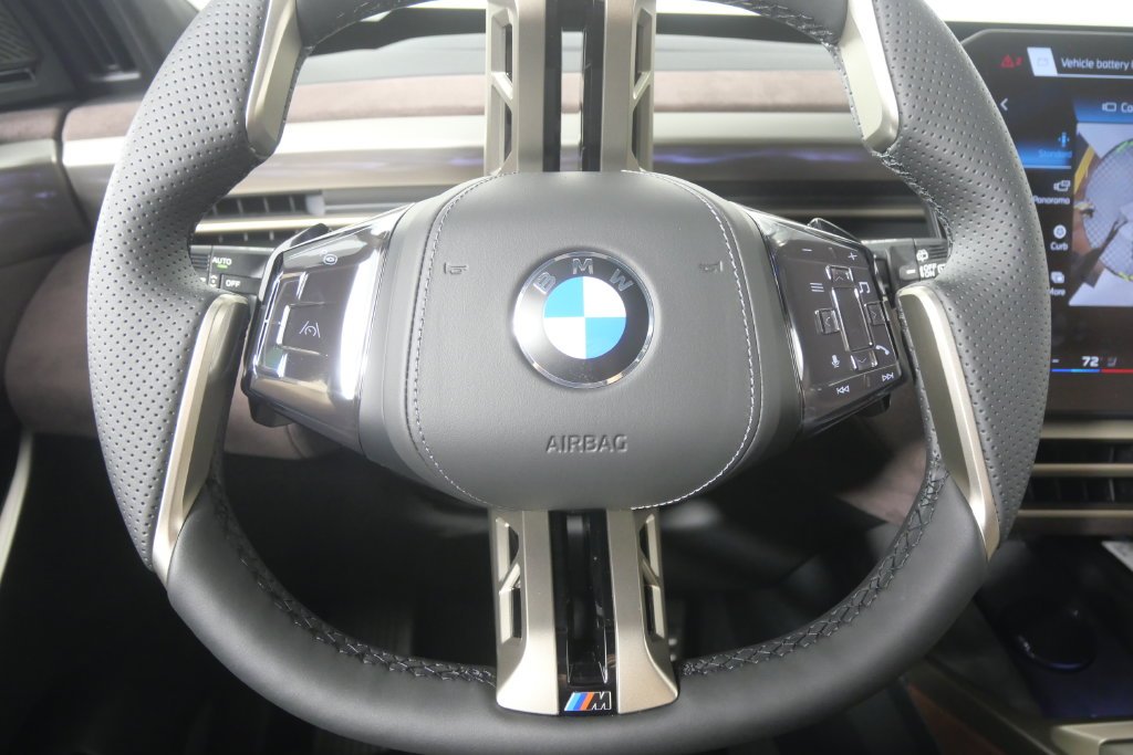 New 2027 Tanzanite Blue II Metallic BMW  image 22
