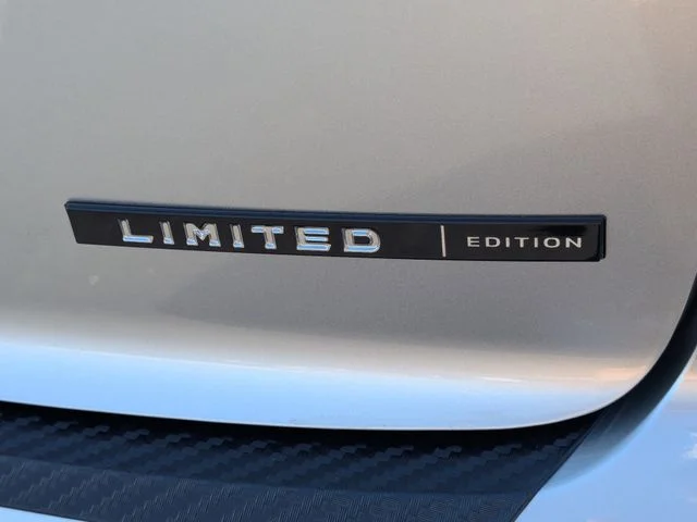 New 2026 Silver Mitsubishi LE image 13