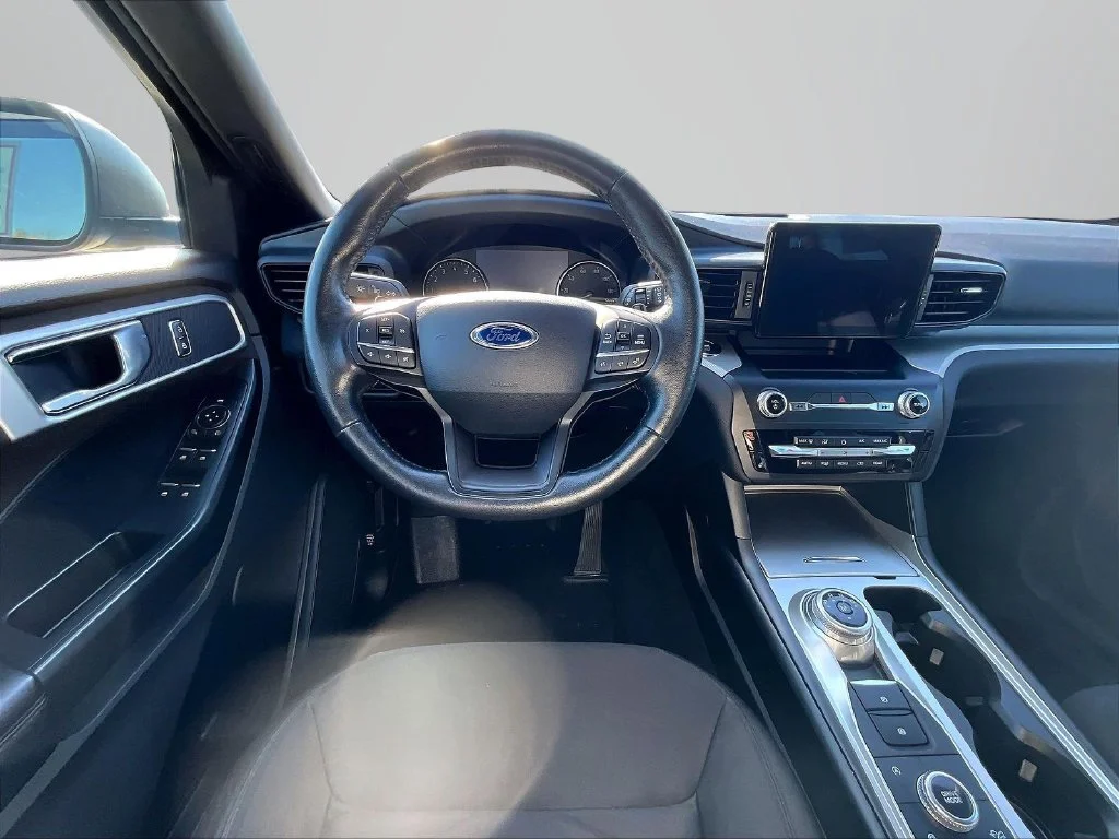 Used 2020 Blue Ford XLT image 5