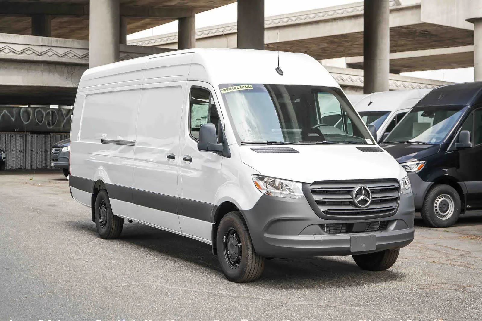 New 2026 Arctic White Mercedes-Benz Cargo 170Ext High Roof RWD 2.0L I4 Diesel Turbo HO image 3