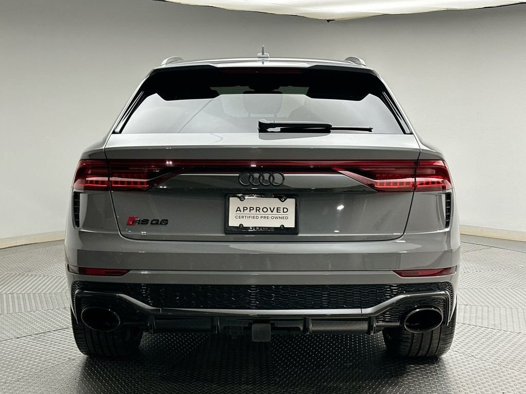 Used 2023  Audi 4.0T image 12