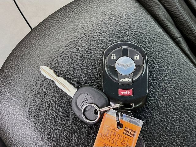 Used 2007 Velocity Yellow Tintcoat Chevrolet 2DR CPE image 15