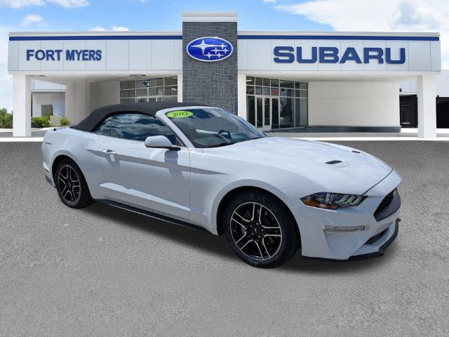 Used 2022 White Ford EcoBoost image 1