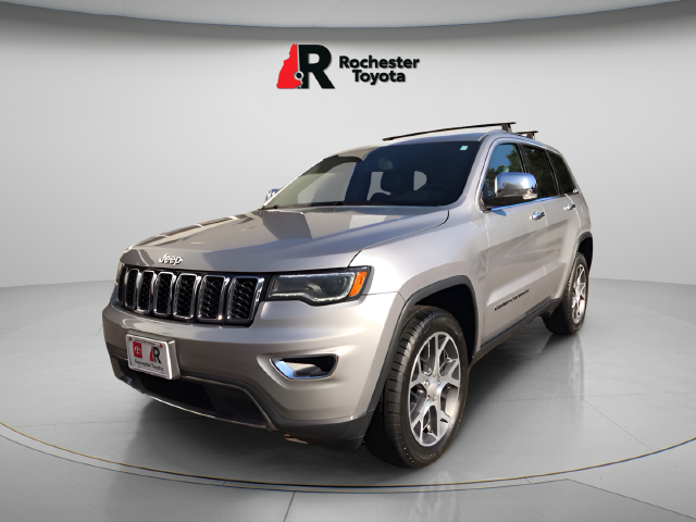 Used 2019 Silver Jeep Limited image 3