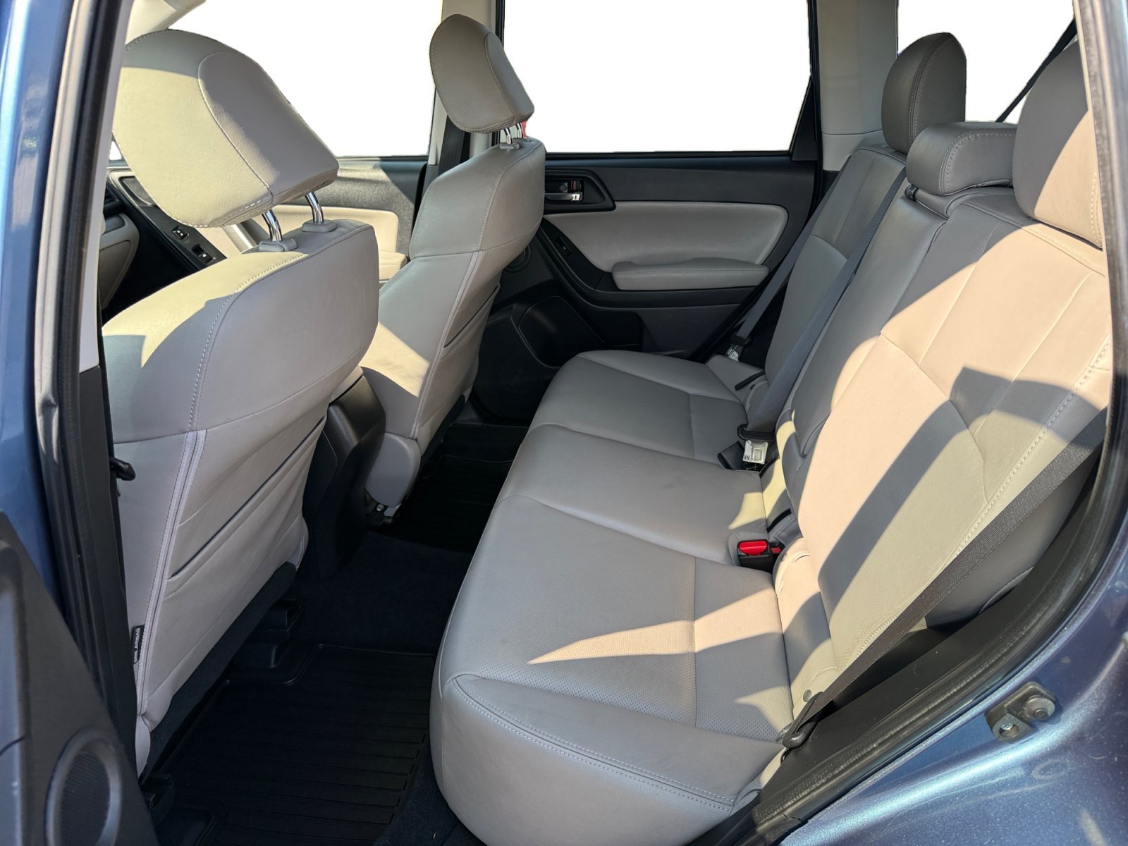 Used 2015 Quartz Blue Subaru 2.5i Touring image 16