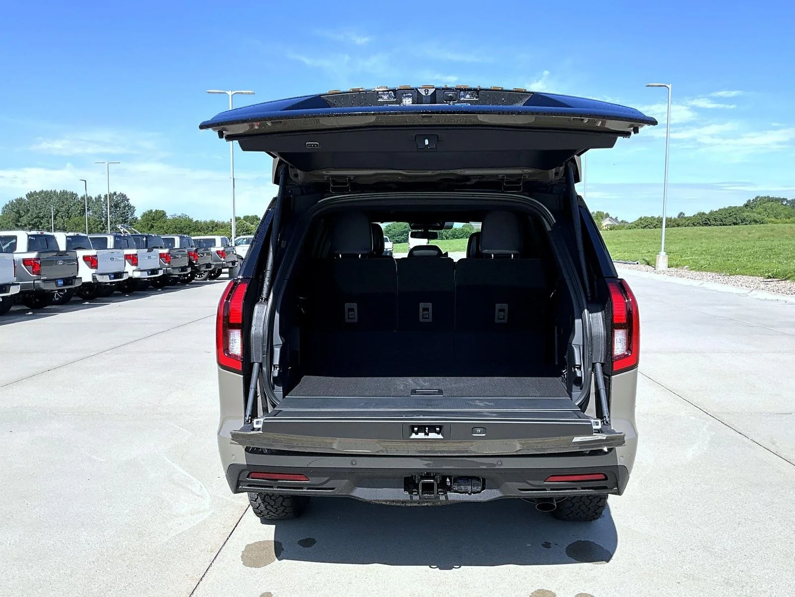 New 2026 Marsh Gray Ford Tremor image 16