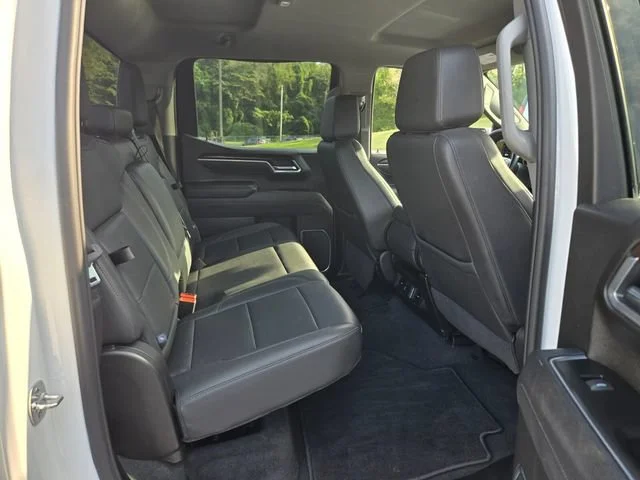 Used 2025 Summit White GMC SLT image 19