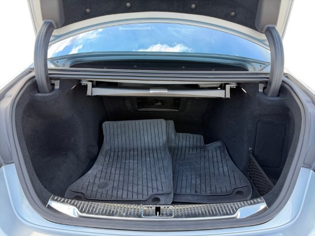 Used 2024  Mercedes-Benz S 580 image 18