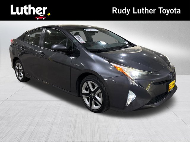 2017 Toyota Prius Three Touring
