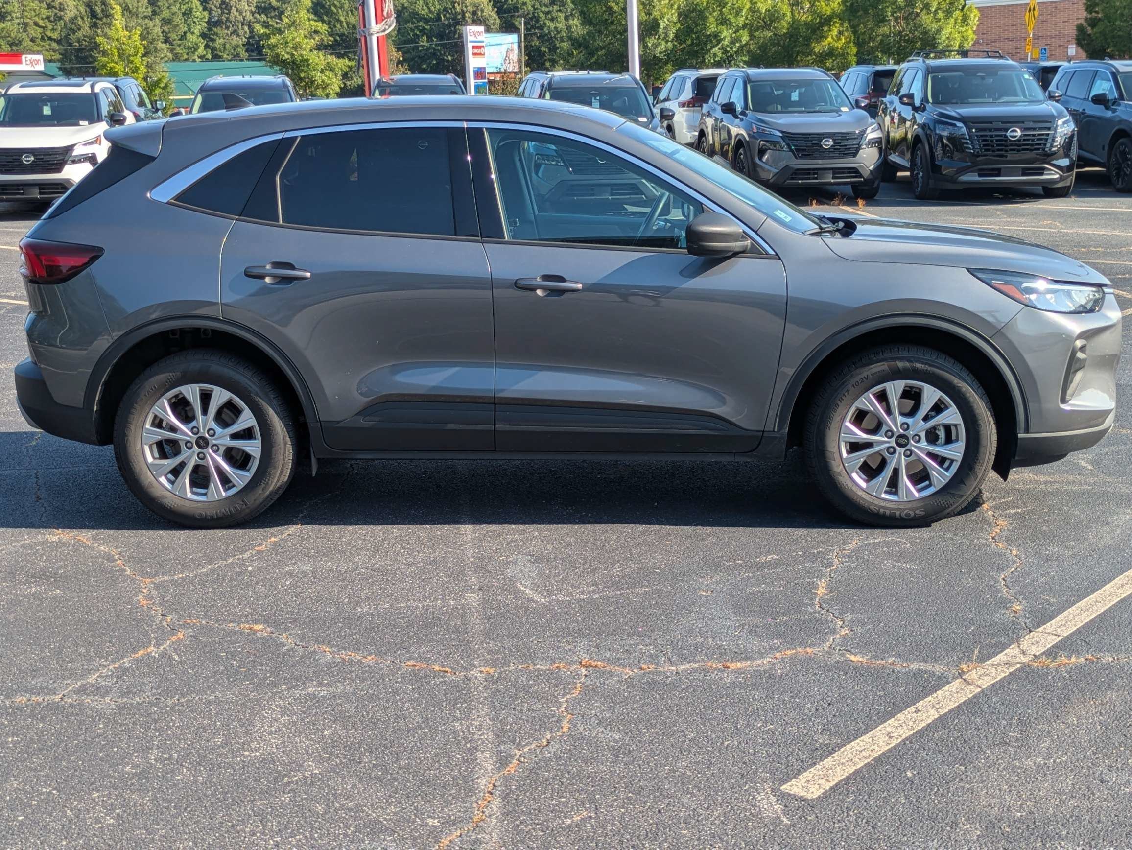 Used 2024 Gray Ford Active image 2